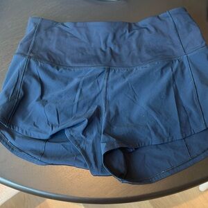 Lululemon high rise speed up shorts 2.5 inch!